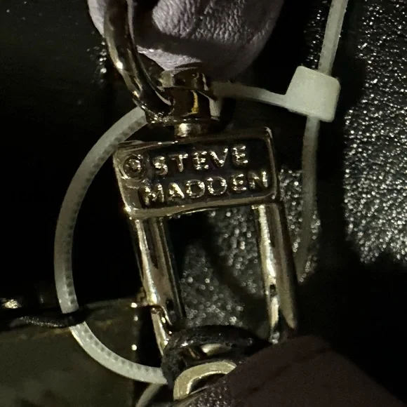 Steve Madden Light Purple Wristlet - Picture 6 of 6